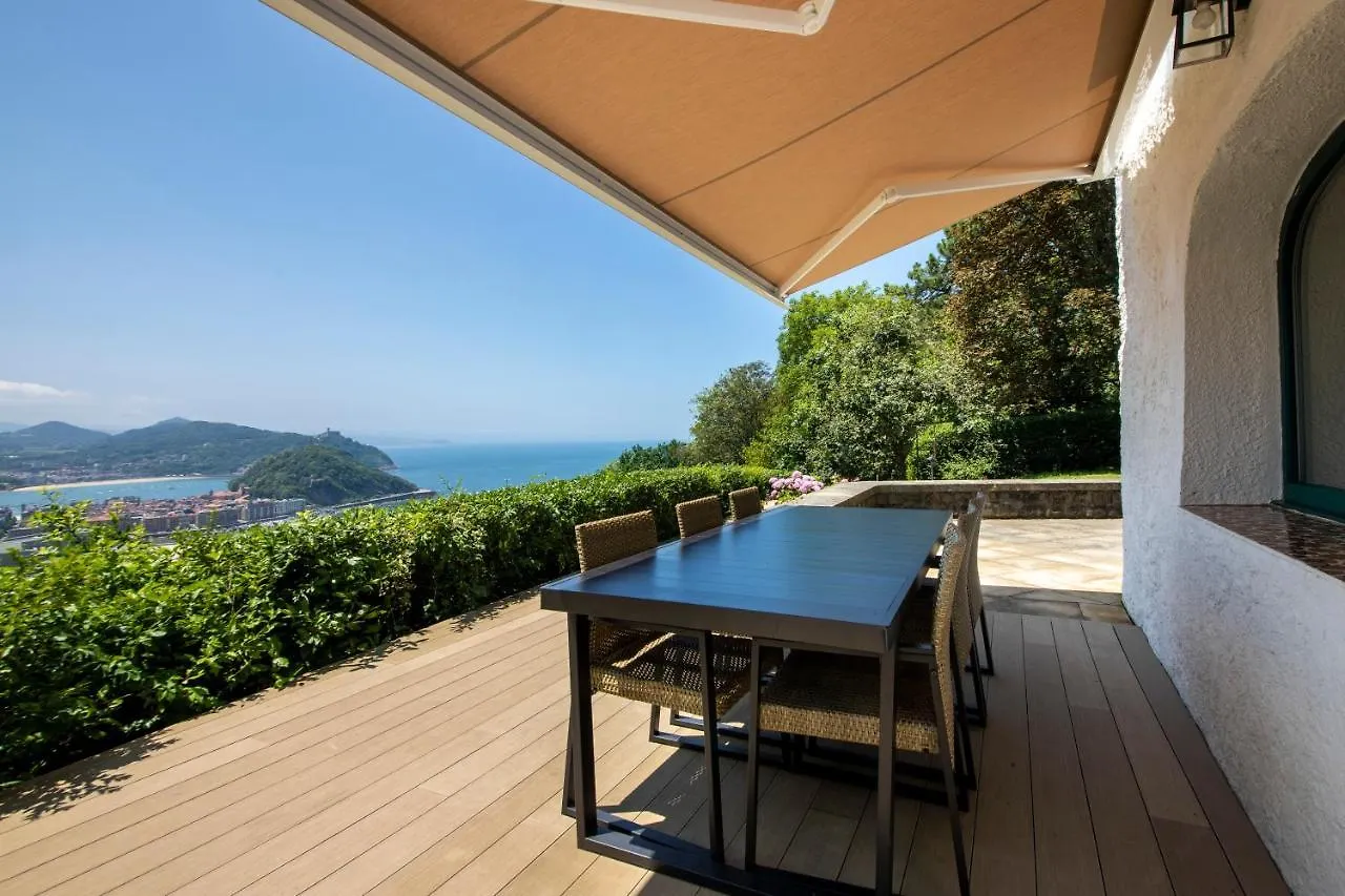 Amazing Views Over San Sebastian In A Family Cottage